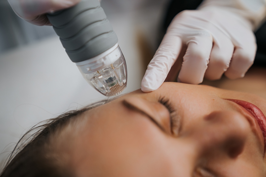 low-level-light-therapy-or-radio-frequency